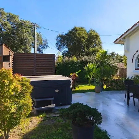 Semesterbostad Belle Maison Basco Landaise Avec Jacuzzi Labenne